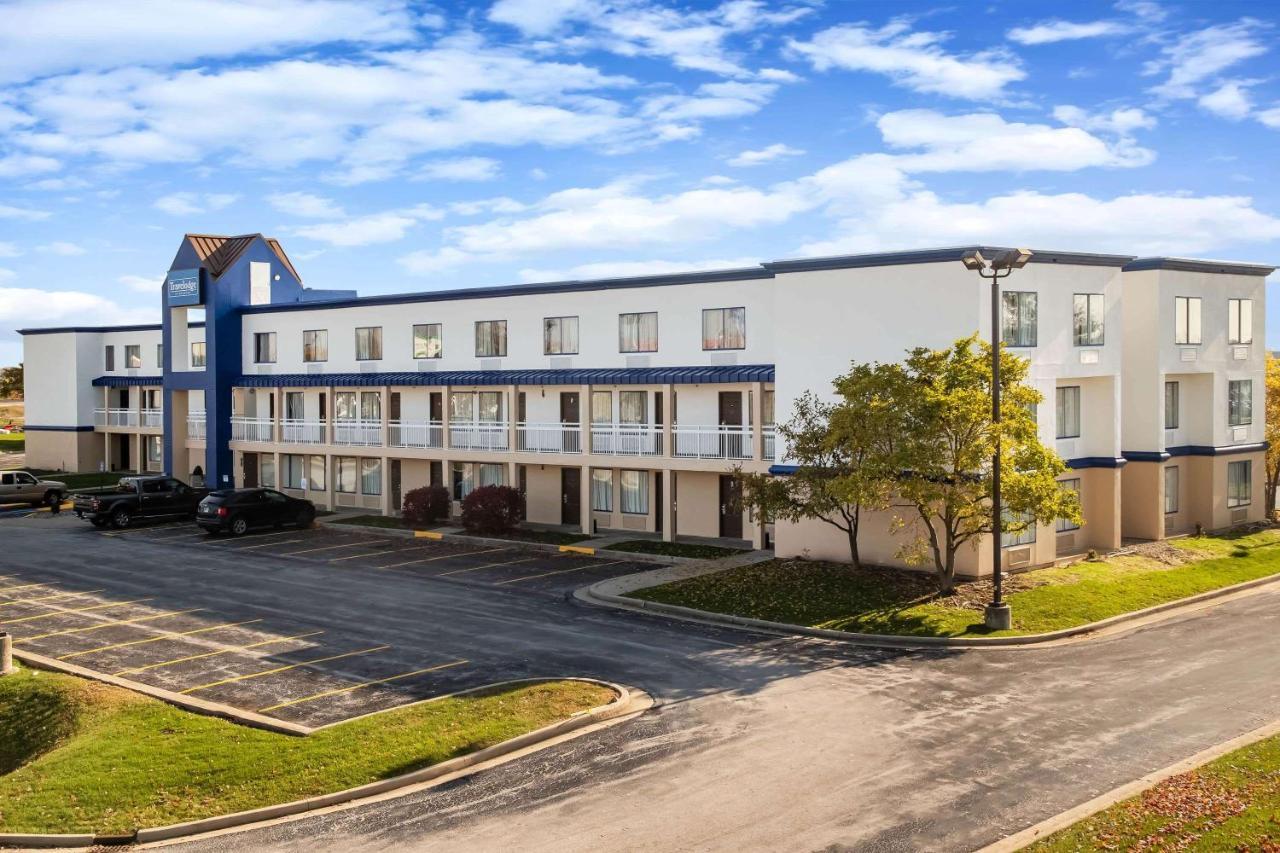 Travelodge By Wyndham Fort Wayne North Εξωτερικό φωτογραφία