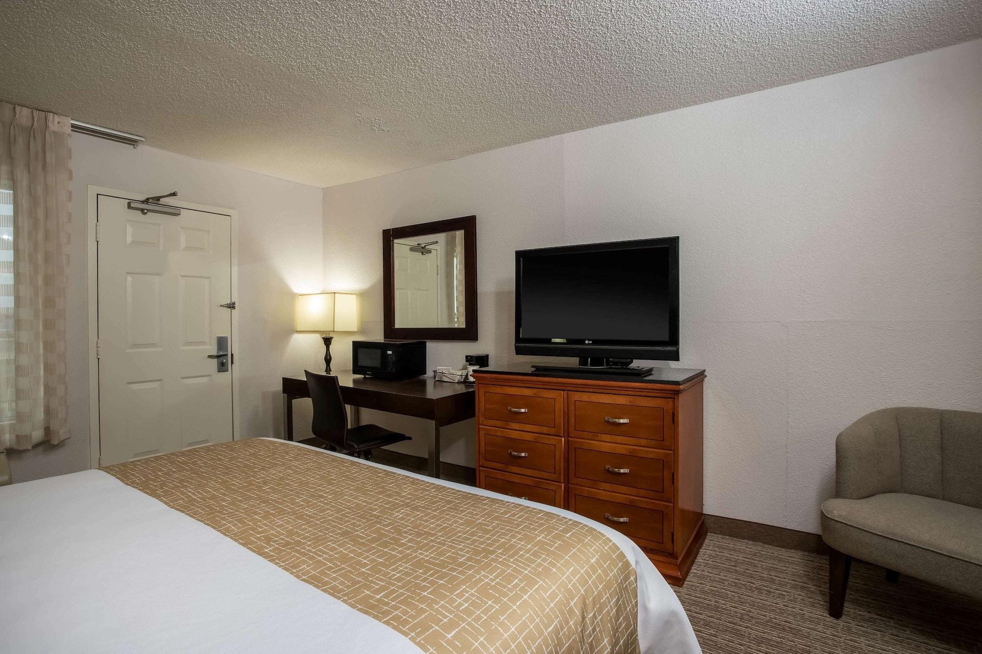 Travelodge By Wyndham Fort Wayne North Εξωτερικό φωτογραφία