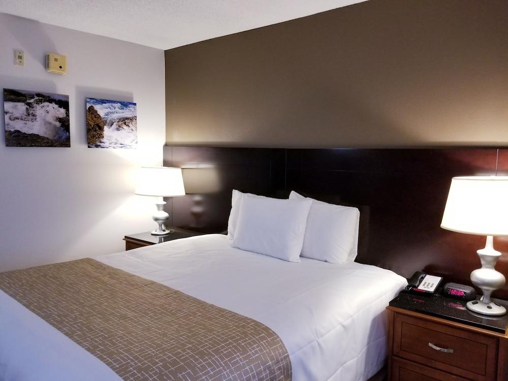 Travelodge By Wyndham Fort Wayne North Εξωτερικό φωτογραφία