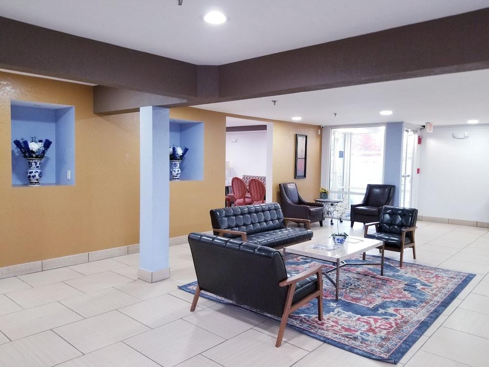 Travelodge By Wyndham Fort Wayne North Εξωτερικό φωτογραφία