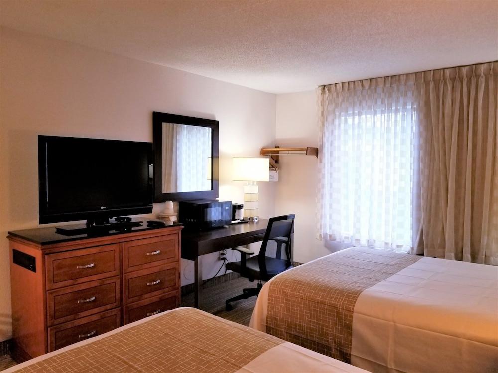 Travelodge By Wyndham Fort Wayne North Εξωτερικό φωτογραφία