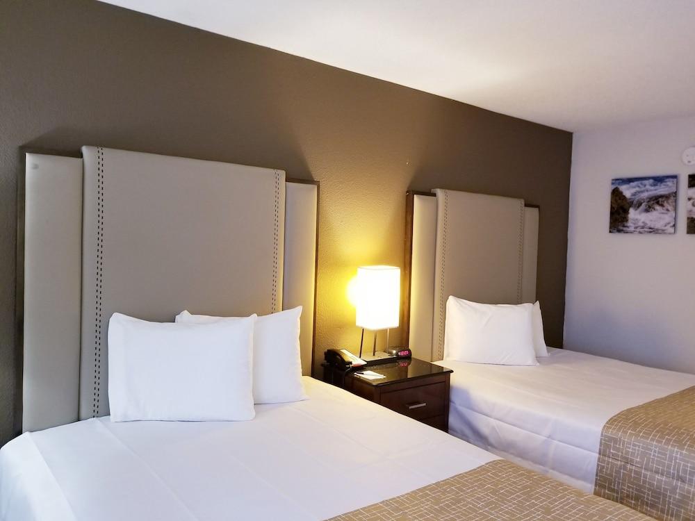 Travelodge By Wyndham Fort Wayne North Εξωτερικό φωτογραφία