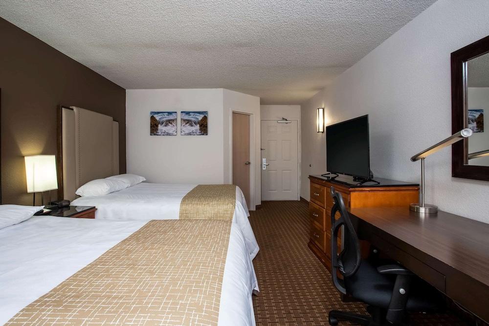 Travelodge By Wyndham Fort Wayne North Εξωτερικό φωτογραφία