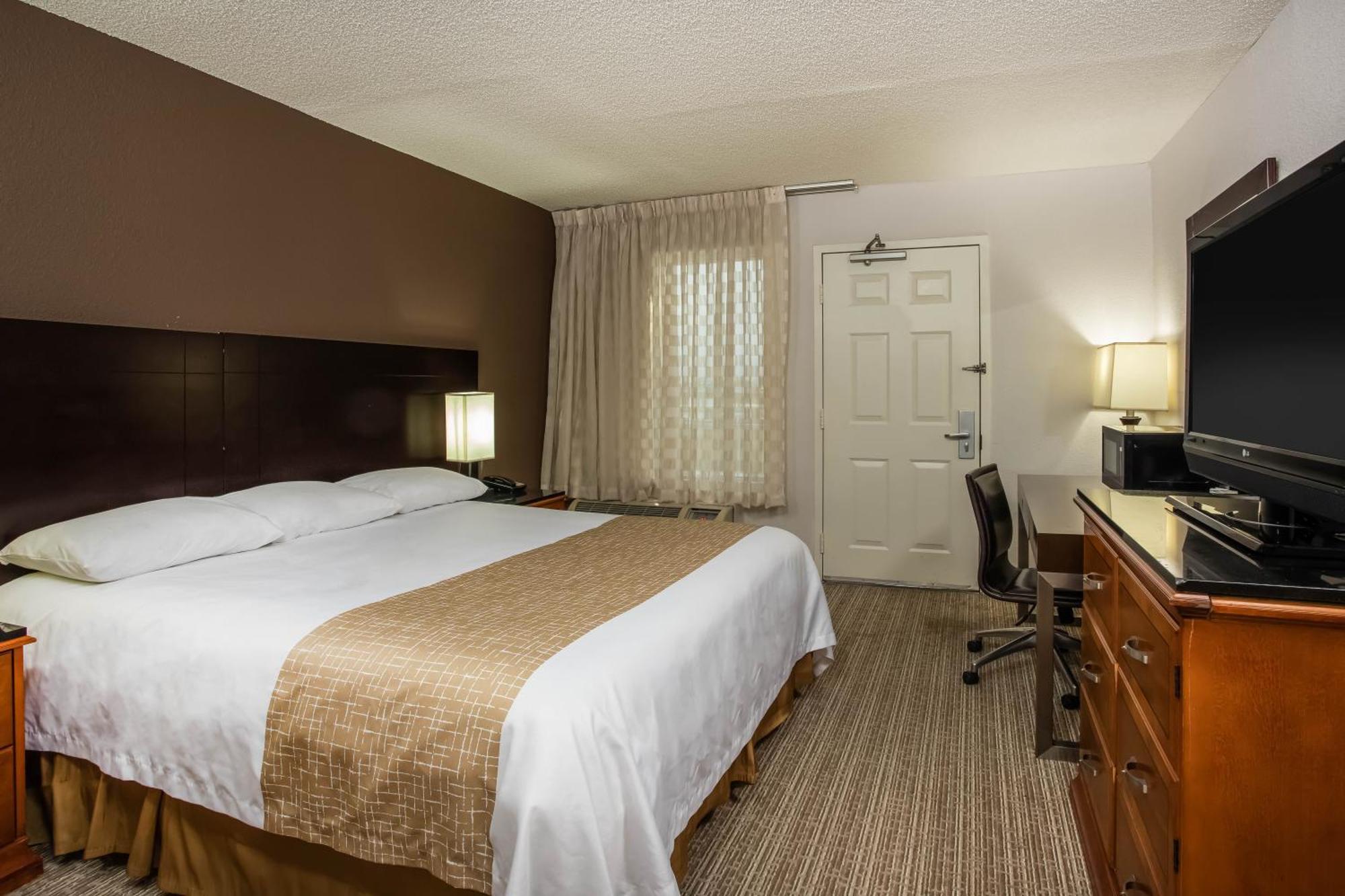Travelodge By Wyndham Fort Wayne North Εξωτερικό φωτογραφία
